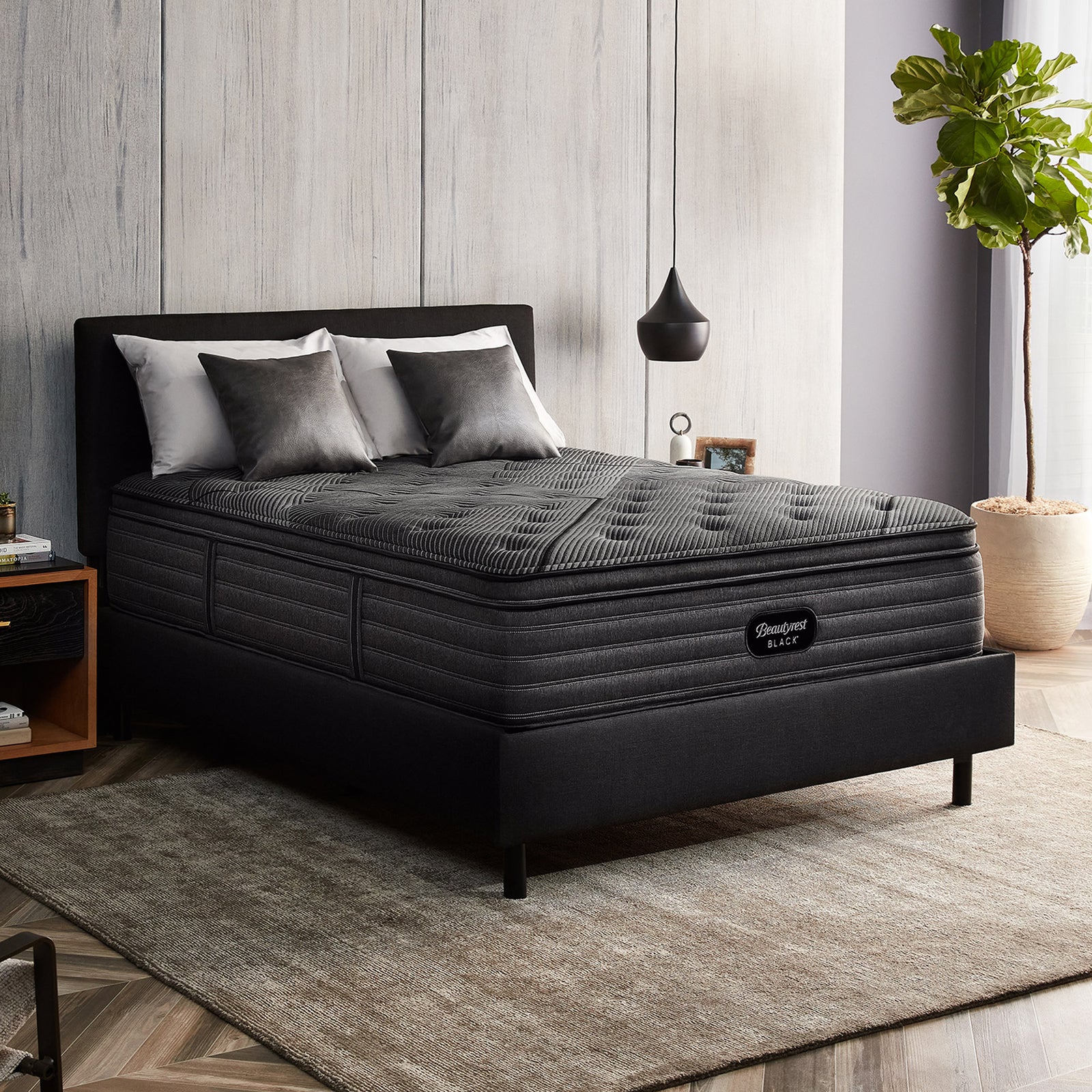 Beautyrest Black L Class Plush Pillow Top King Mattress